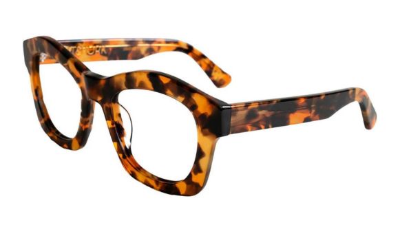 Why Tortoise Shell Glasses Are So Popular