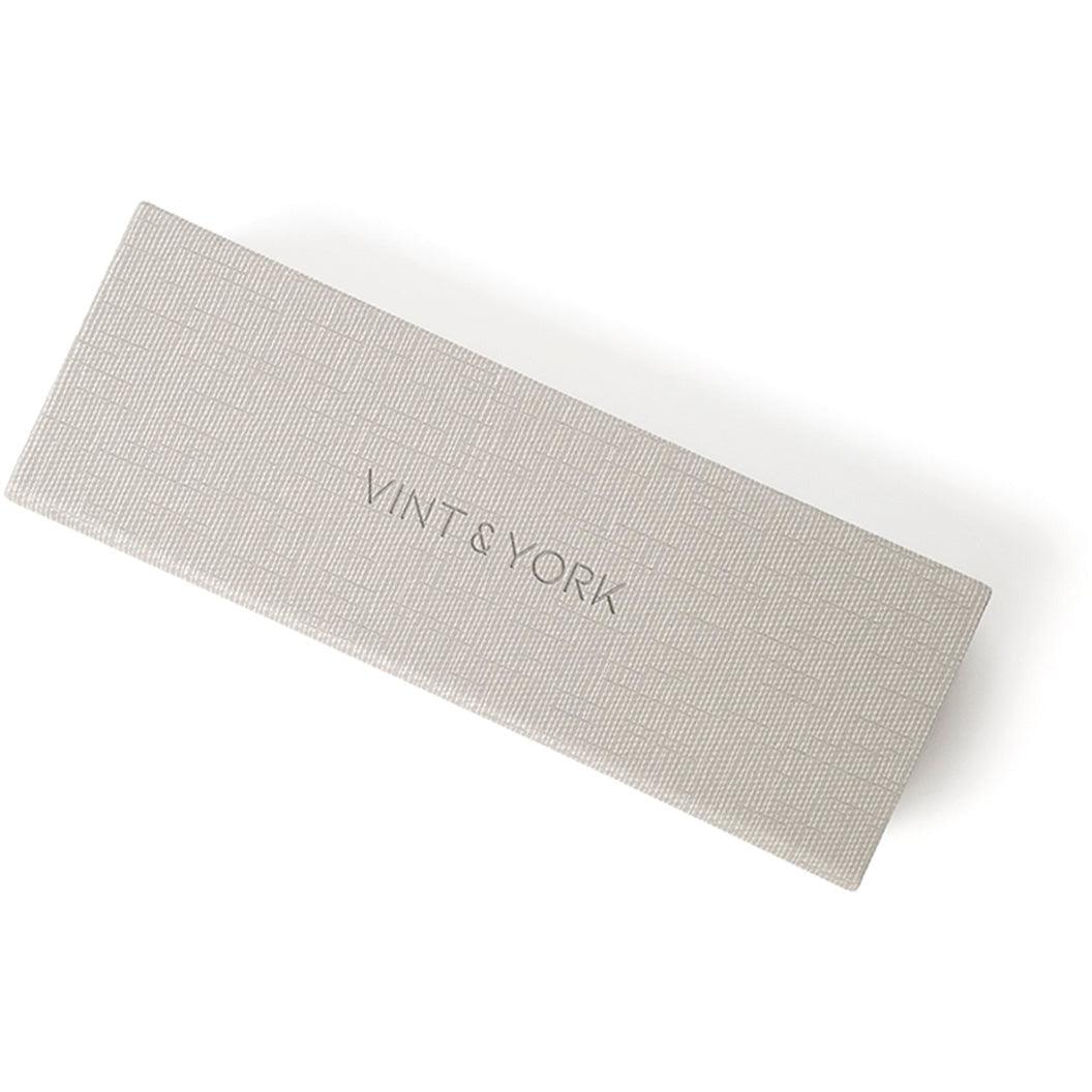 PREMIUM EYEWEAR CASE IN LIGHT GREY from Vint & York